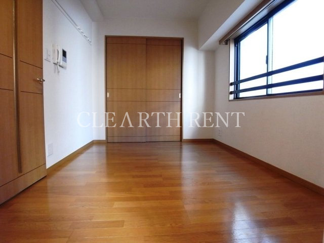 居室・リビング　同タイプ別住戸写真となります。状況と異なる場合がございます。