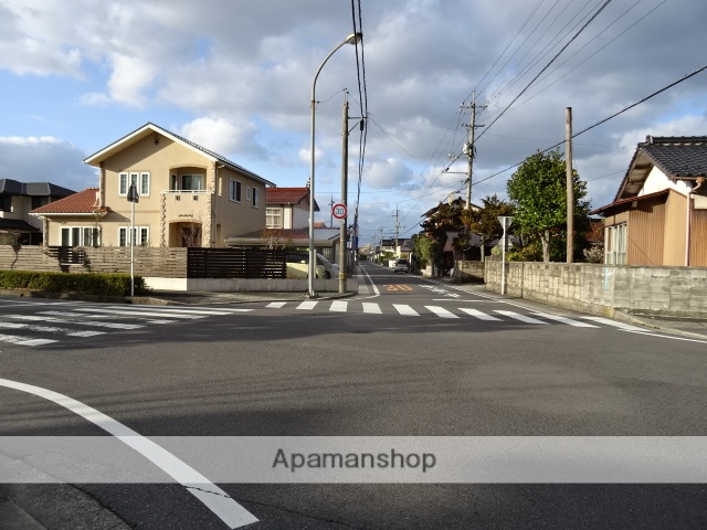 その他　前面道路（その他）まで0m