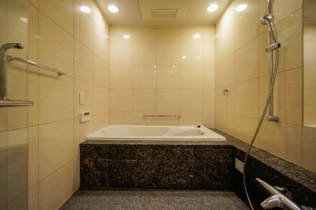 バス・シャワールーム　日々の疲れを癒すお風呂付です