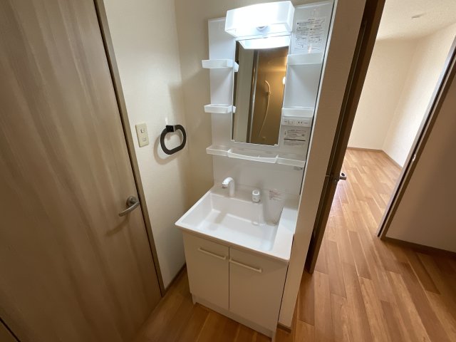 洗面設備　洗髪洗面化粧台です