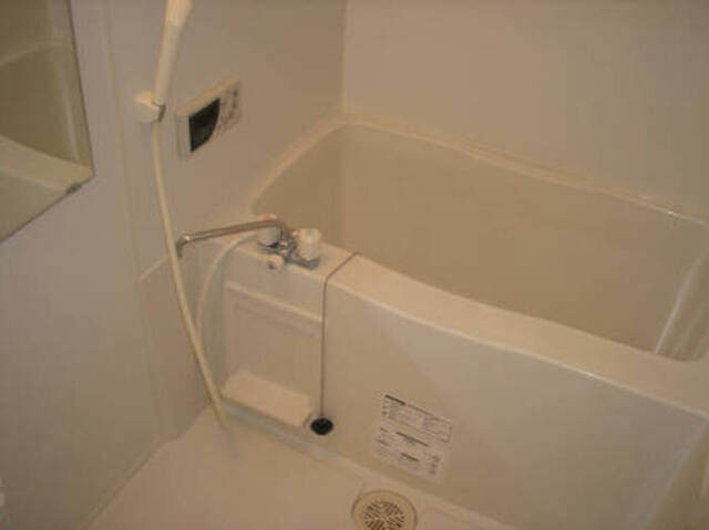 バス・シャワールーム　浴槽