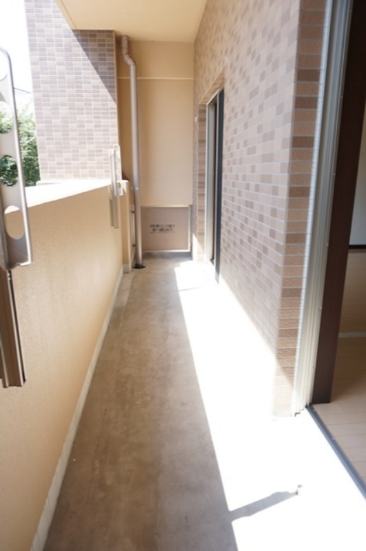 バルコニー　図面と現状に相違がある場合には現状を優先