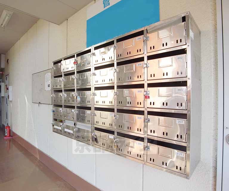 ロビー　集合ポスト