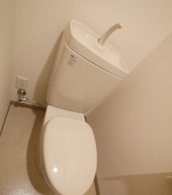 トイレ　アクア・レアーレ青葉台