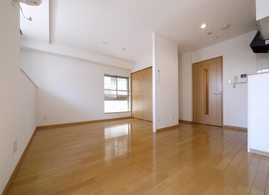 居室・リビング　アクア・レアーレ青葉台