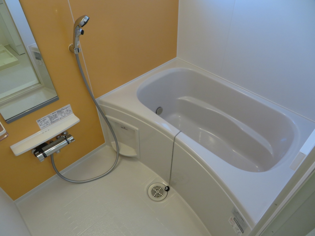 バス・シャワールーム　浴室