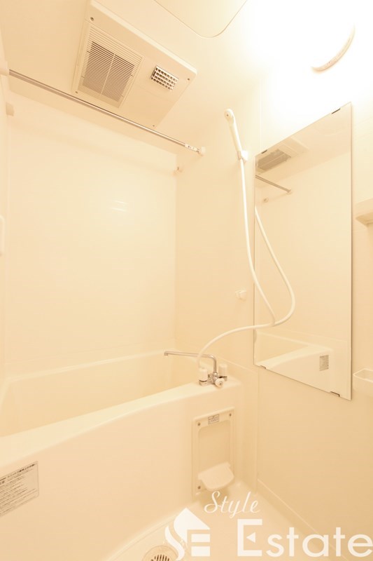 バス・シャワールーム　バスルーム