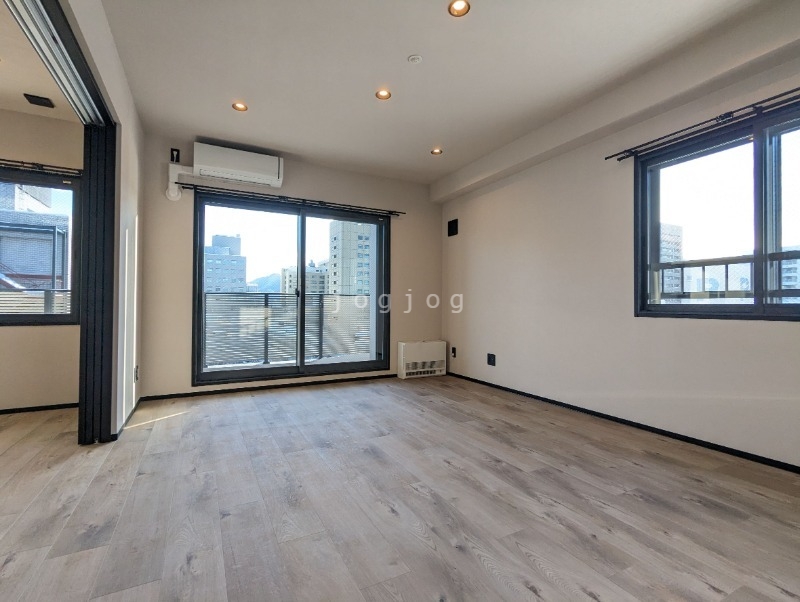 居室・リビング　同号室タイプ写真