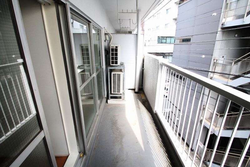 バルコニー　バルコニー