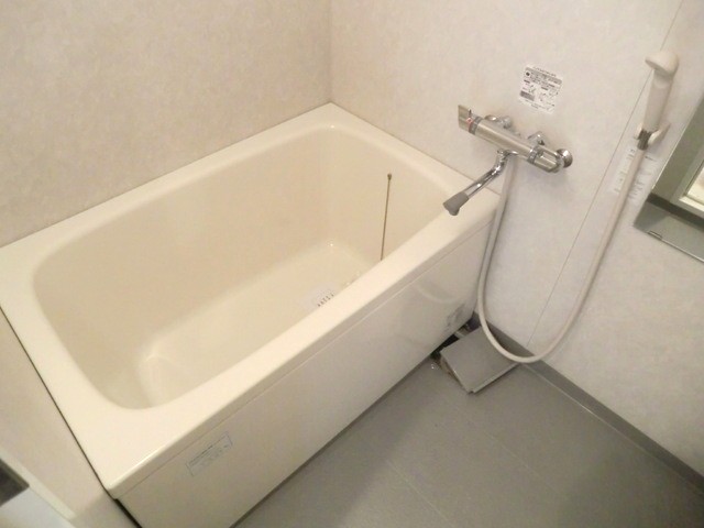 バス・シャワールーム　風呂