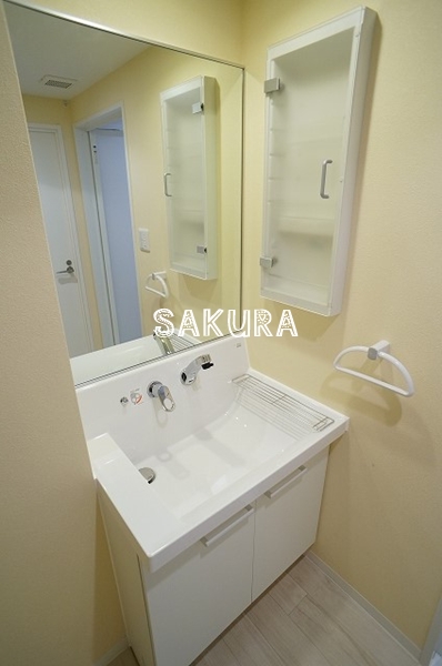 洗面設備　身支度に便利な洗面台♪