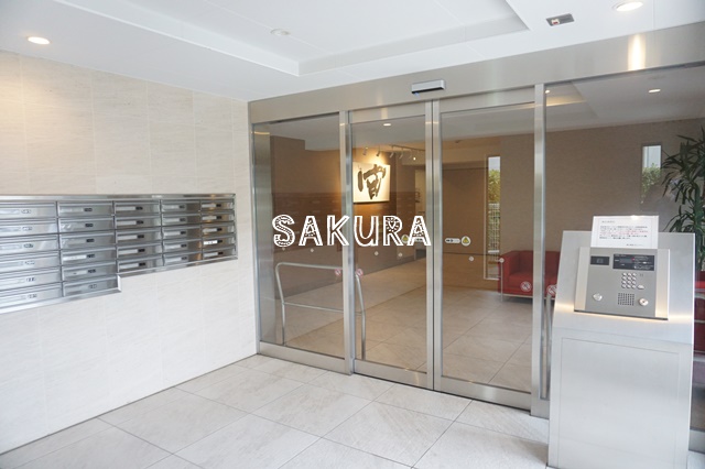 セキュリティ　不審者、勧誘員をシャットアウトできるオートロックです♪