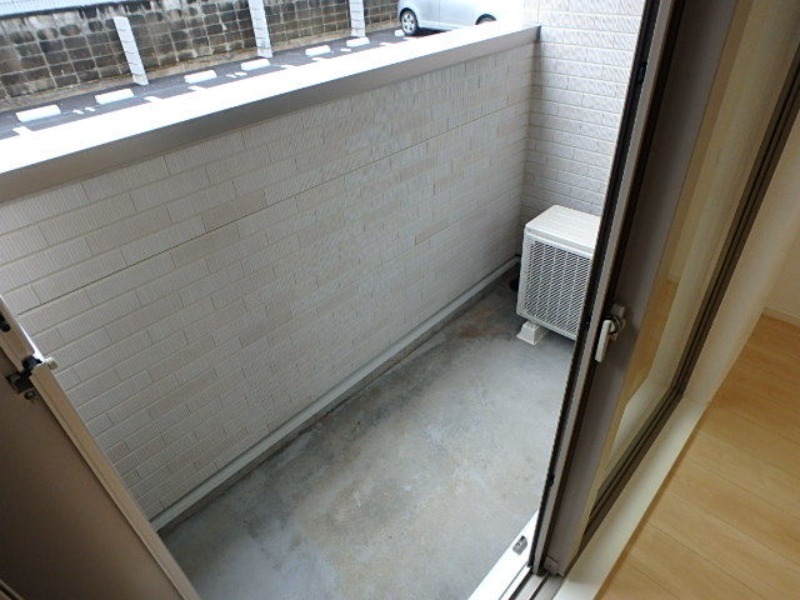 バルコニー　図面と現状に相違がある場合には現状を優先