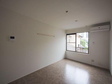 居室・リビング　広々とした7.5帖の洋室です。