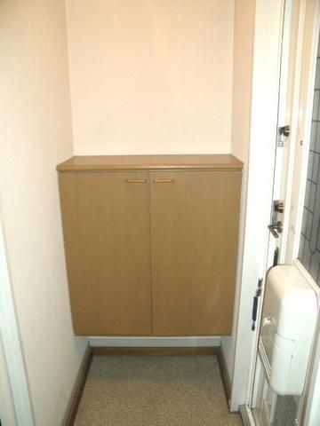 玄関　シューズボックス