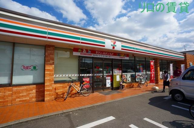 コンビニ　セブンイレブン 春日昇町店（コンビニ）まで733m