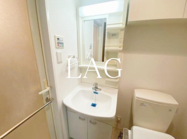 洗面設備　洗面台です。