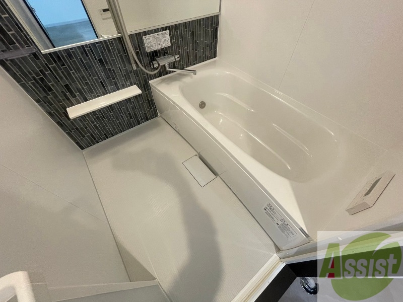 バス・シャワールーム　お風呂になります。一日の疲れを癒してくださいね。