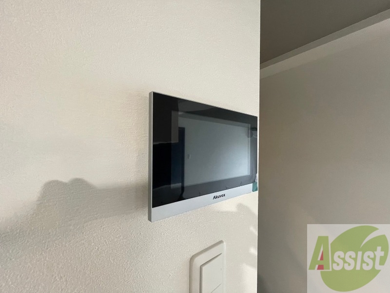 セキュリティ　ＴＶモニター付インターホンです。来客者の顔が見えるので安心！