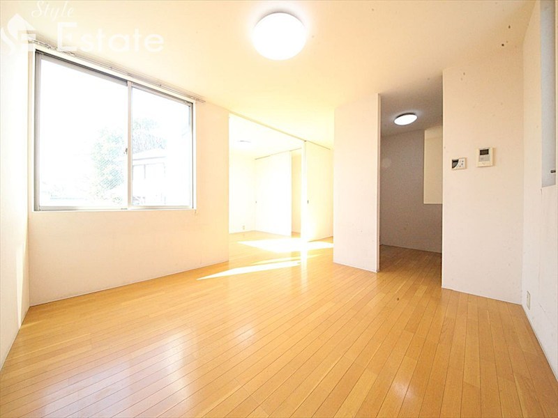 居室・リビング　内装