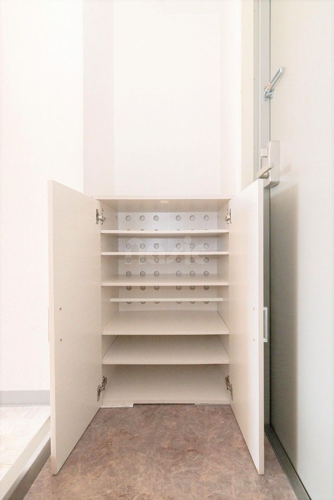 玄関　シューズボックス