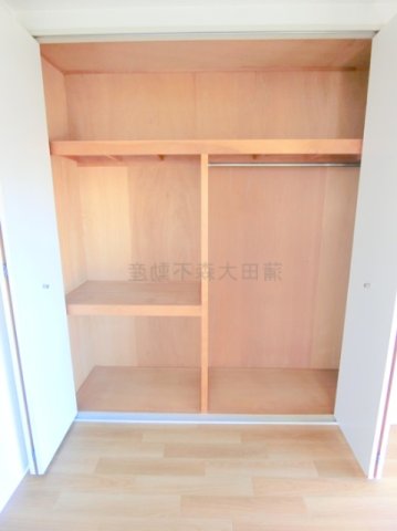 収納　洋室8帖　収納スペース