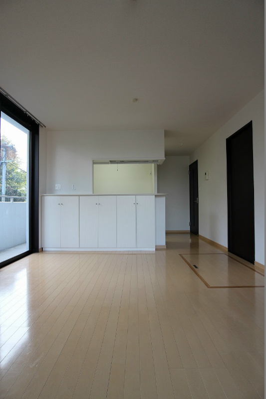 居室・リビング　実際の写真を準備中の為、同物件別部屋のお写真です。