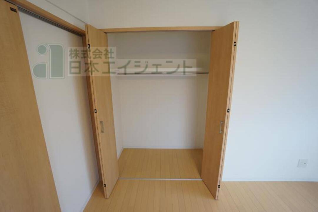 収納　クローゼット
