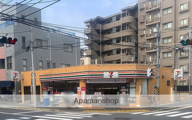 コンビニ　セブンイレブン（コンビニ）まで338m