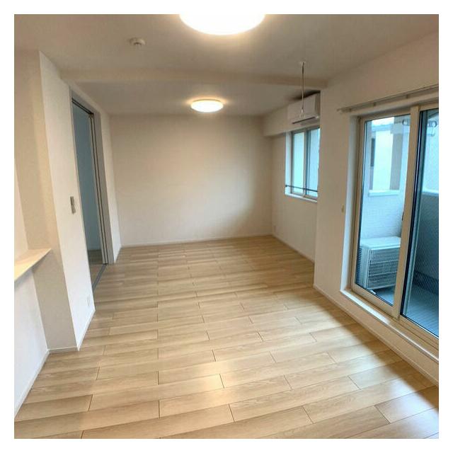 居室・リビング　13.0帖のきれいなLDK。