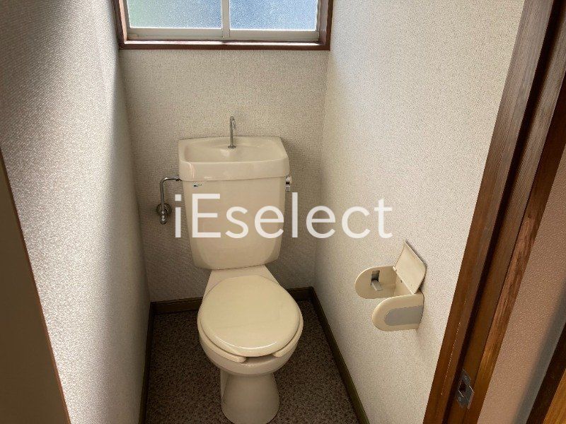 トイレ　清潔感のあるトイレです