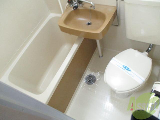 バス・シャワールーム　３点ユニットでも気にしないというお客様にはお勧めしたい物件