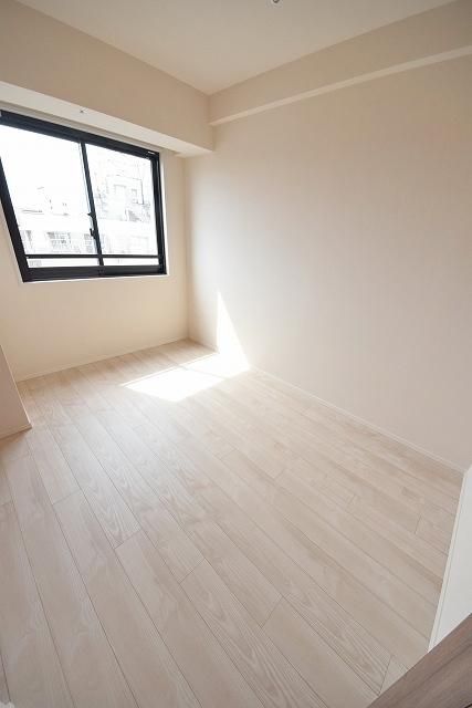 居室・リビング　★明るい寝室です★