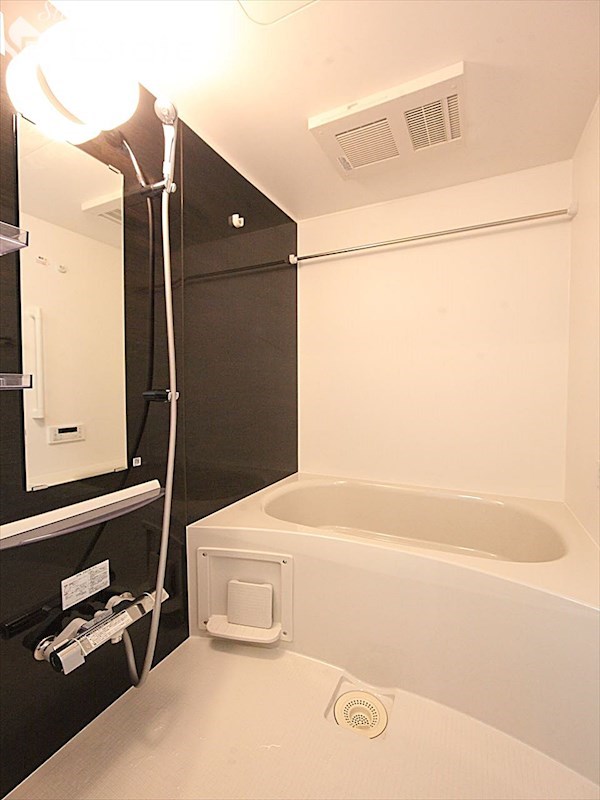 バス・シャワールーム　バスルーム