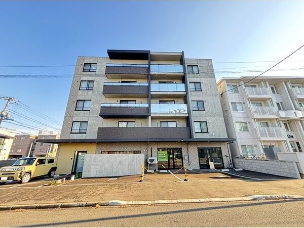 建物外観　☆物件名【グランエリーナ南郷】とお伝えください！