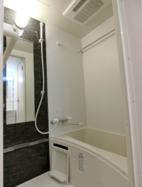 バス・シャワールーム　清潔な浴室！