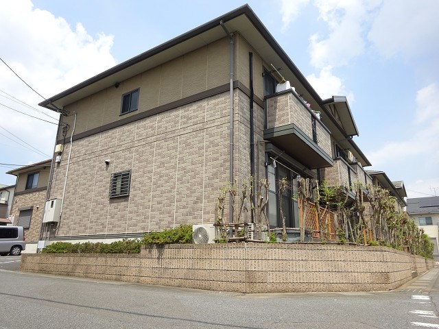 建物外観　外観も美しい大和ハウス施工の物件です　ウォークインクローゼッ