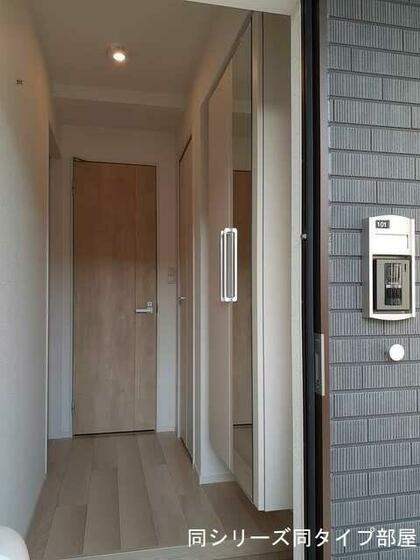 エントランス　玄関