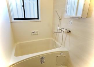 バス・シャワールーム　バスルーム