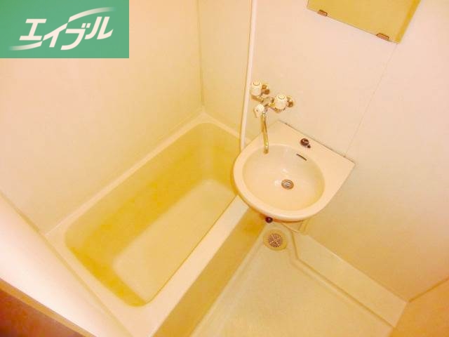 バス・シャワールーム　バス