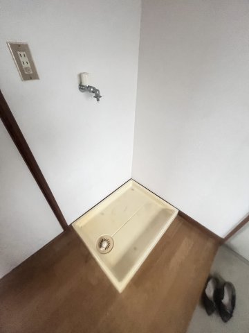 その他設備　室内に洗濯機置き場ございます！
