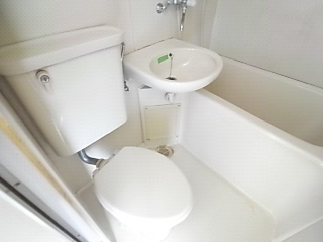 バス・シャワールーム　日々の疲れを癒すお風呂付です