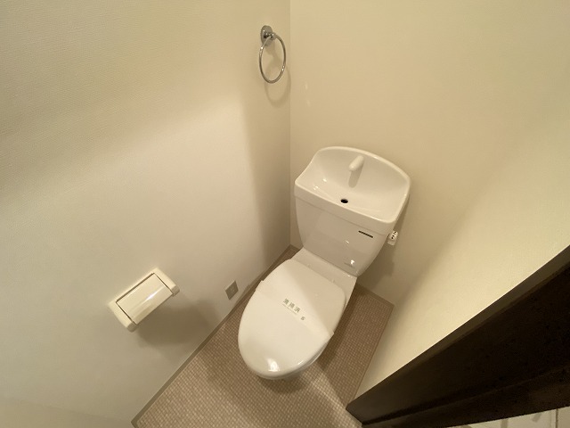 トイレ　ゆったりとした空間のトイレです