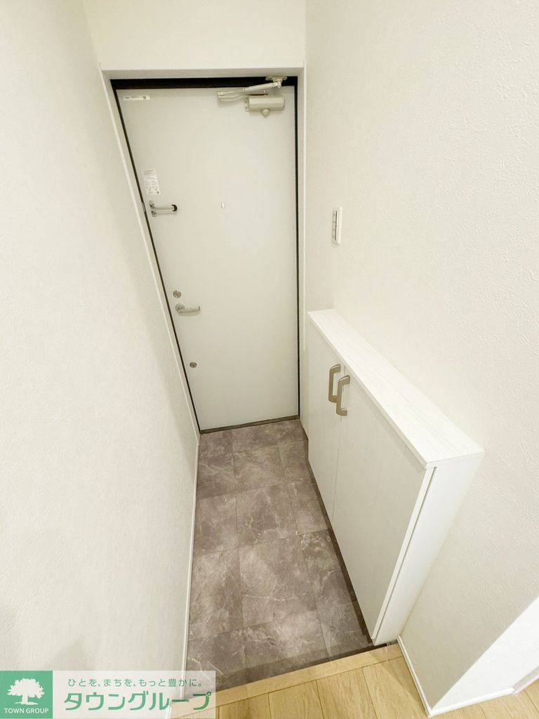 玄関　お問合せはタウンハウジングまで！※現地待合わせ相談可能