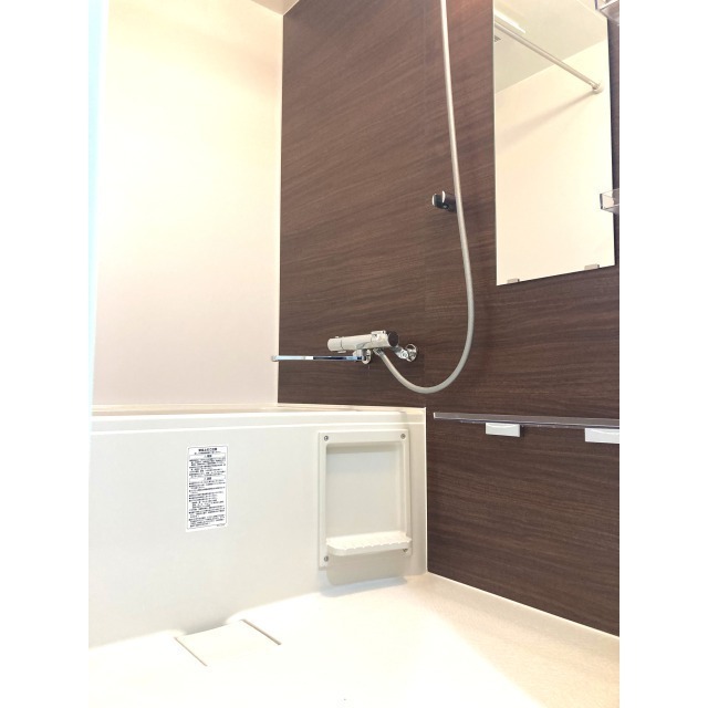 バス・シャワールーム　※別部屋写真、現況優先