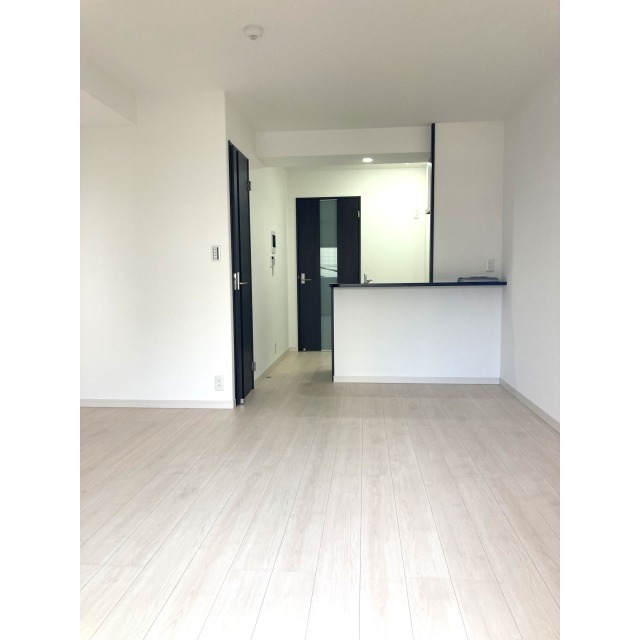 居室・リビング　※別部屋写真、現況優先