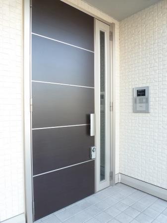 エントランス　オートロックで閉め忘れの心配なしです♪