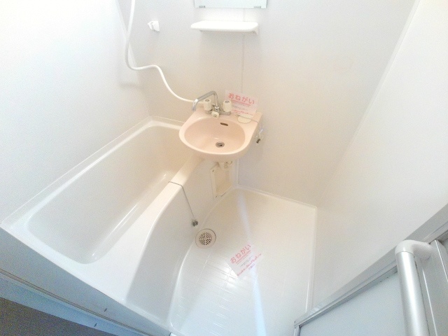 バス・シャワールーム　浴室