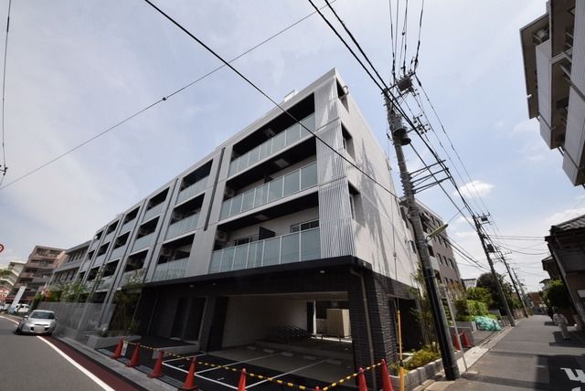 建物外観　★千歳烏山駅徒歩6分のマンションです★