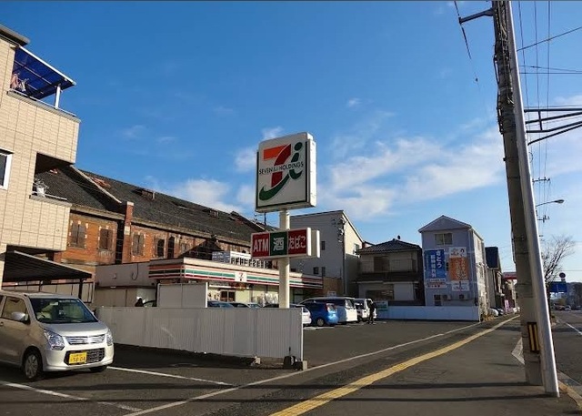 コンビニ　セブンイレブン広島皆実４丁目店（コンビニ）まで120m